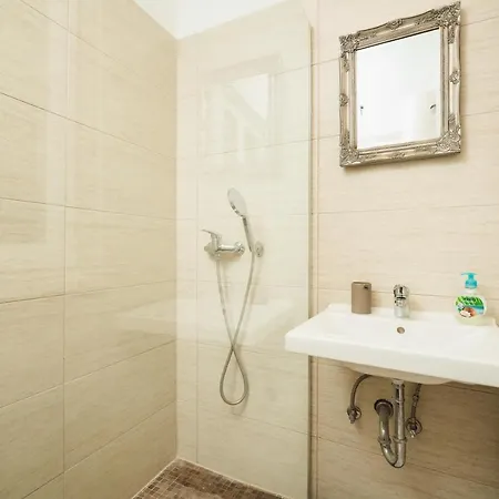 Rooftop Views On Bay Vikendica *